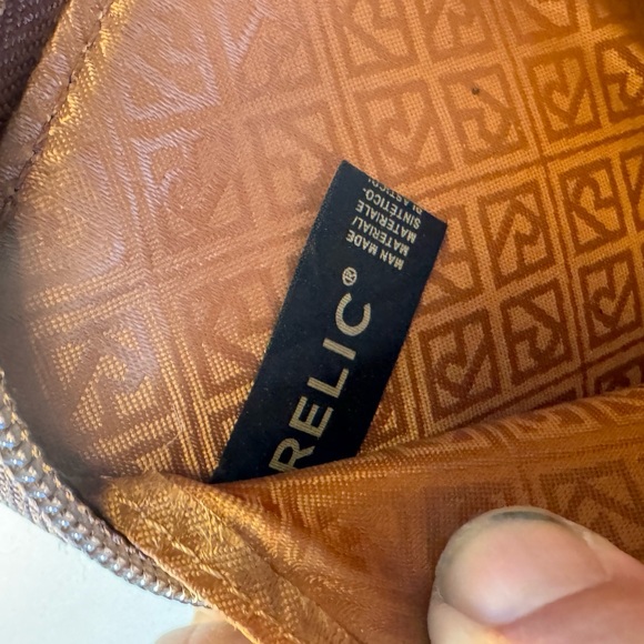 Relic Leather Zip Around Women’s Wristlet Wallet Cell Cigarette Box Case - Picture 4 of 6